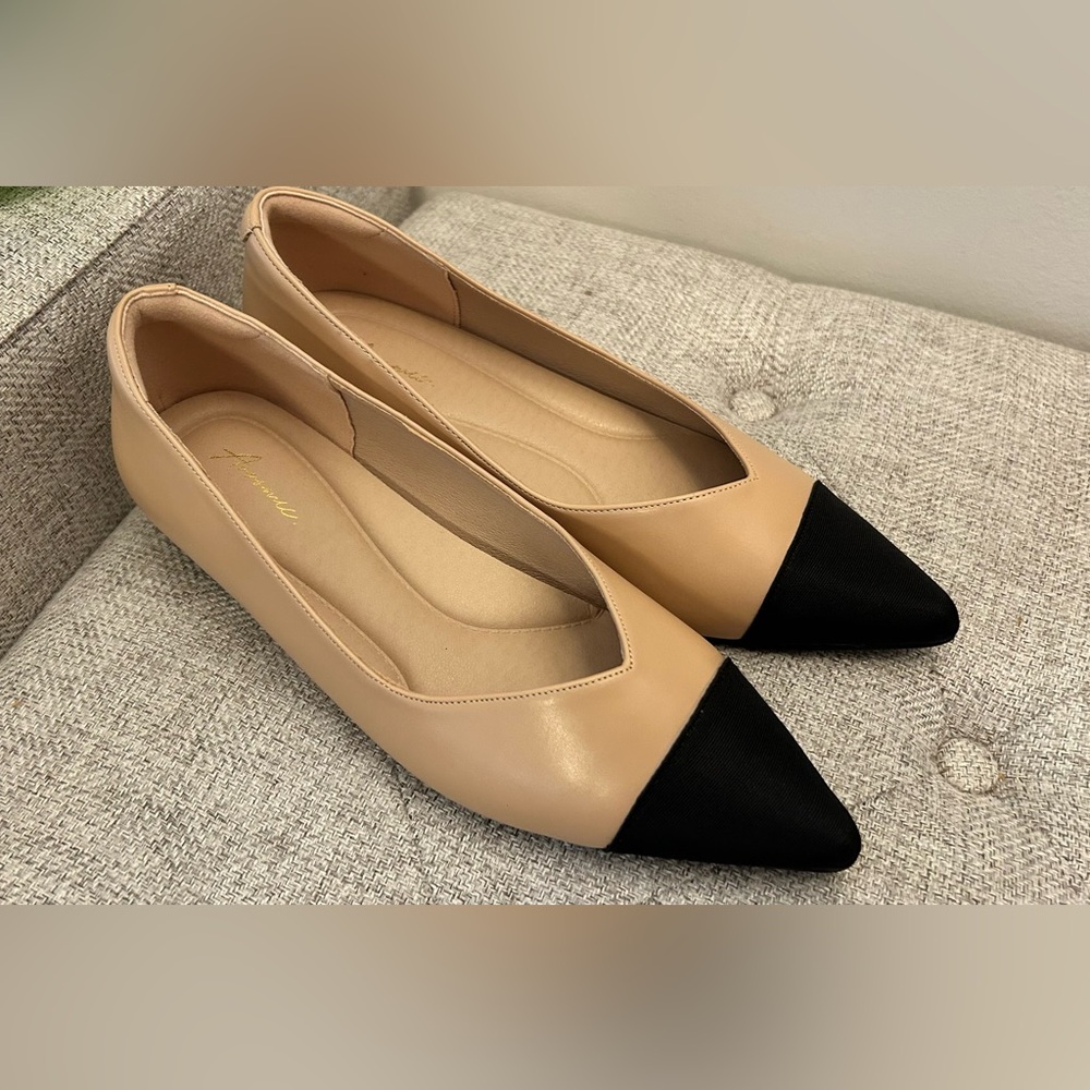Arromic Black and Nude Flats - Women’s 8. BNNU - Picture 4 of 7